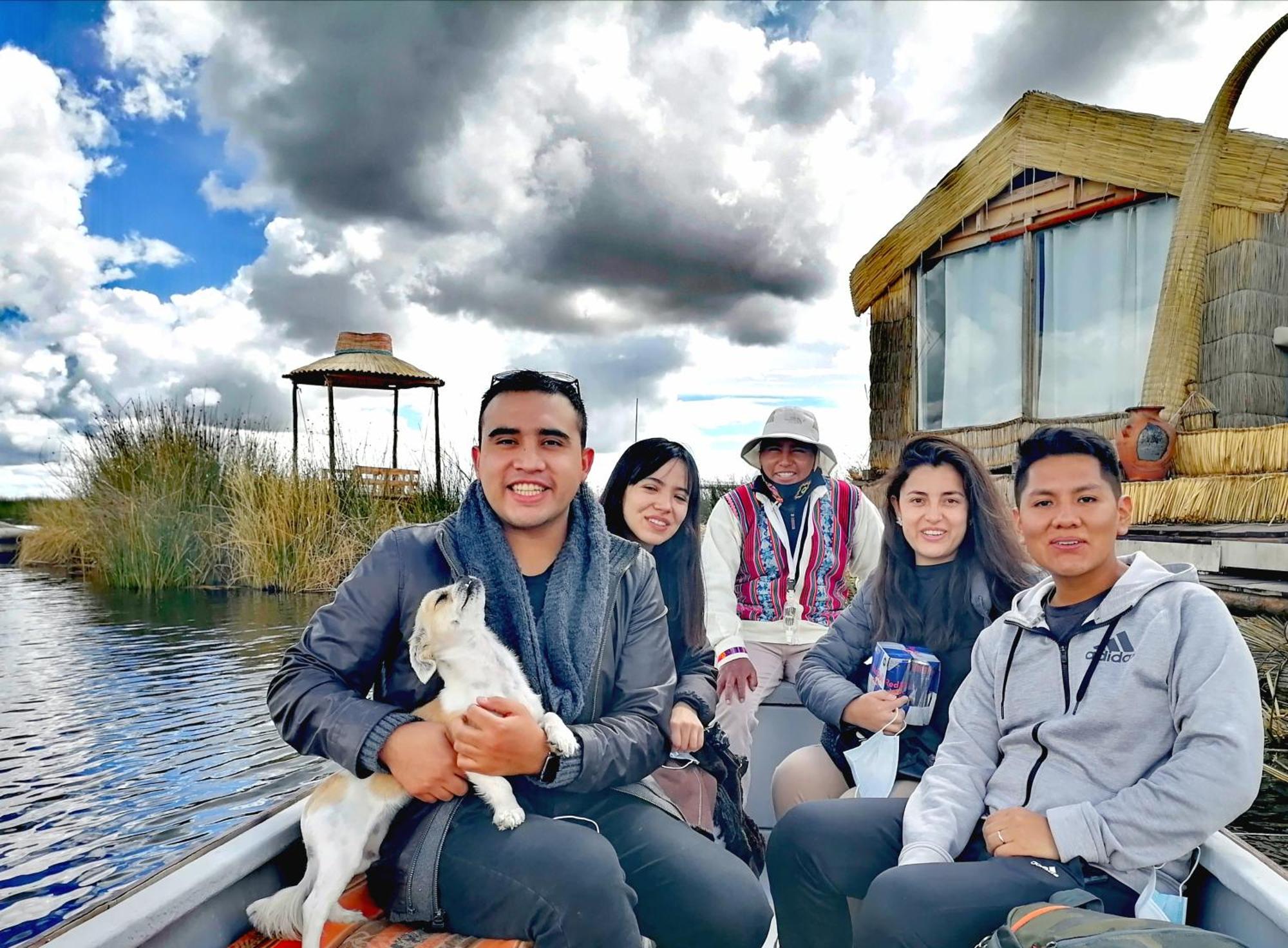 Uros Waliski Lodge Puno Oda fotoğraf
